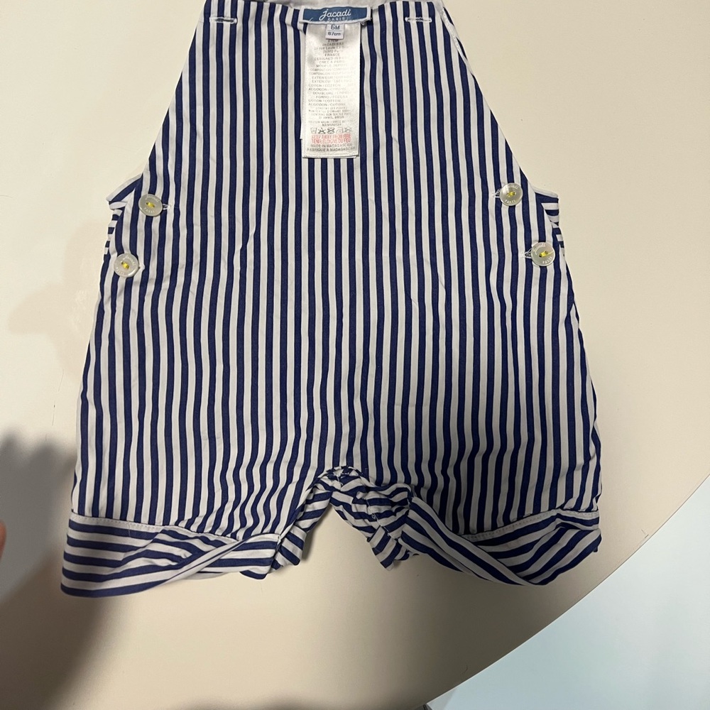 I am selling jacadis clothes